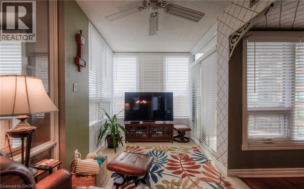 237 KING Street W Unit# 808 thumbnail 19