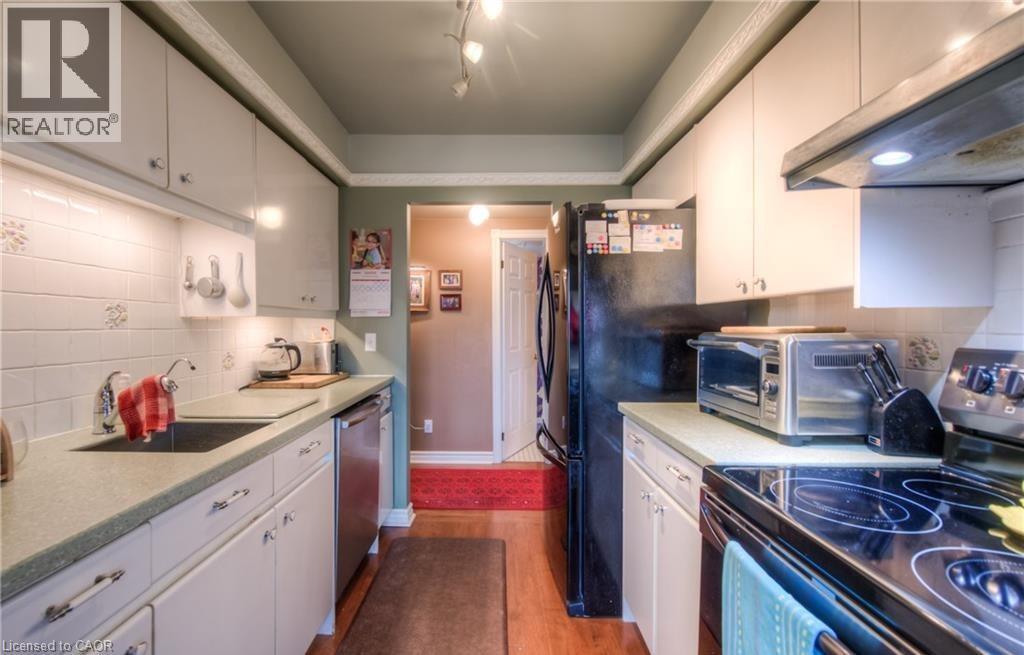 237 KING Street W Unit# 808 thumbnail 23