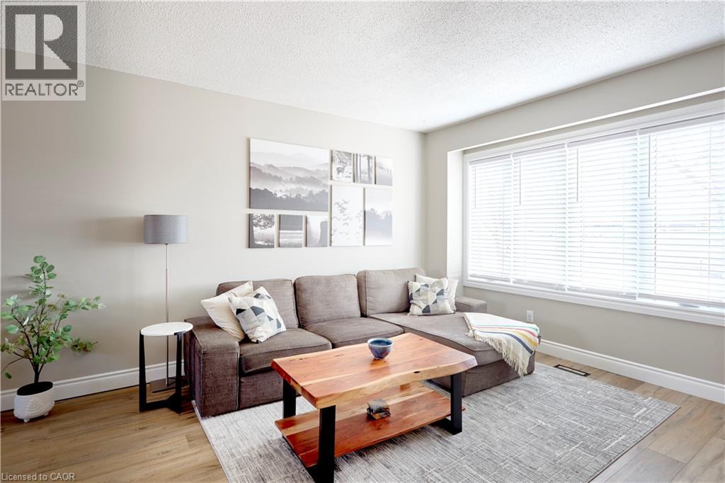 46 CEDARWOODS Crescent Unit# 27 thumbnail 2