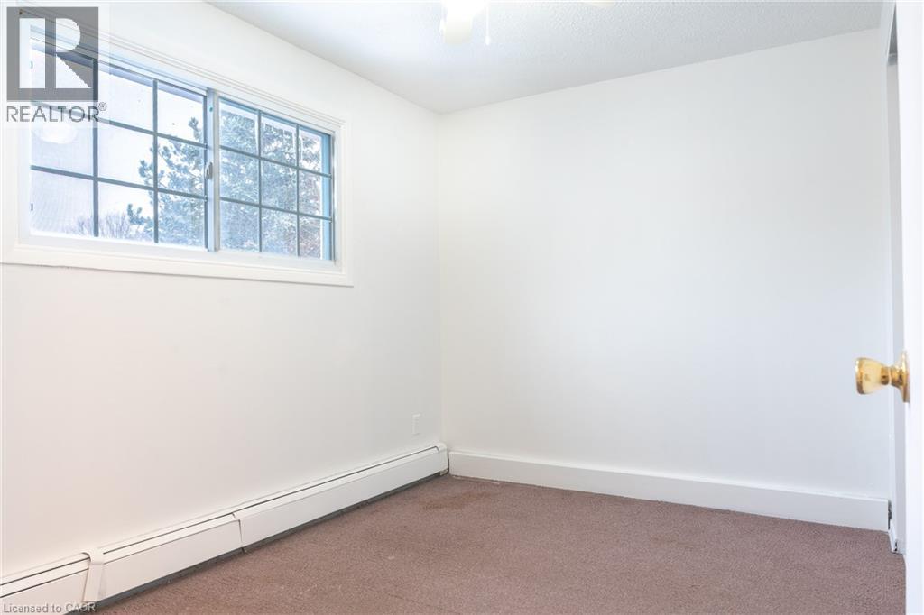 643 ALBERT Street Unit# 2 thumbnail 14