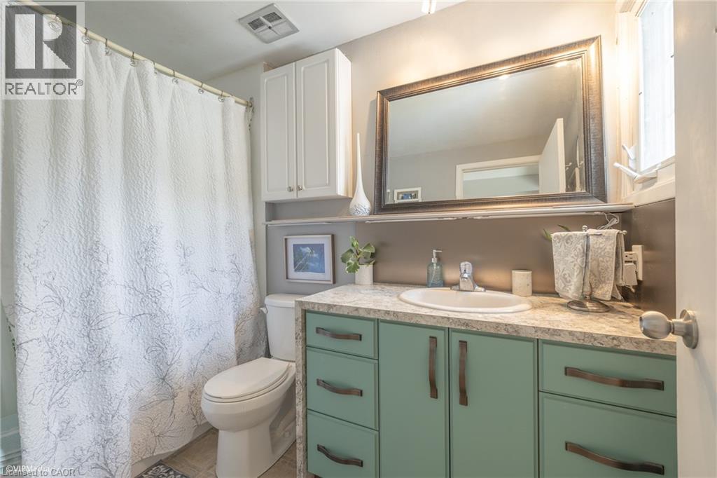 643 ALBERT Street Unit# 2 thumbnail 20