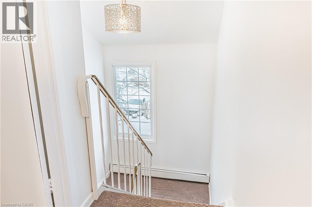 643 ALBERT Street Unit# 2 thumbnail 21