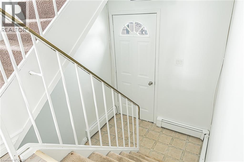 643 ALBERT Street Unit# 2 thumbnail 22