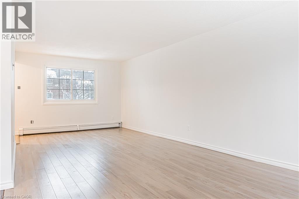 643 ALBERT Street Unit# 2 thumbnail 6