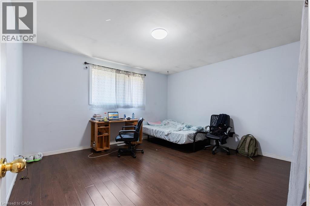 23 AMHERST Drive thumbnail 11