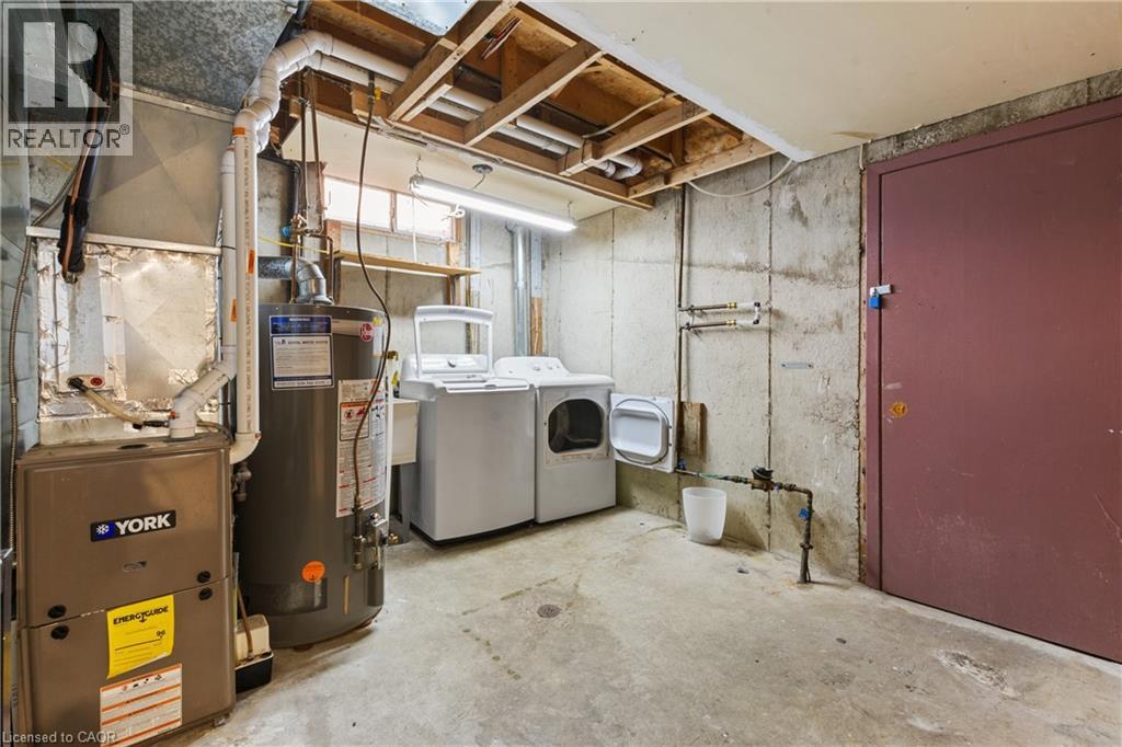 23 AMHERST Drive thumbnail 13