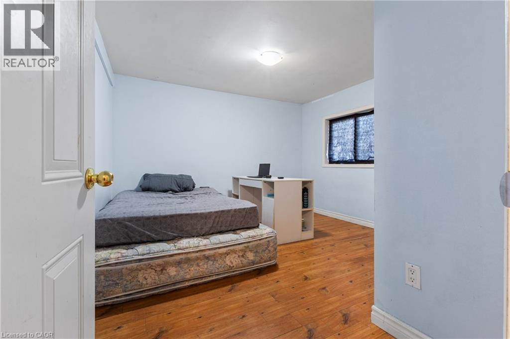 23 AMHERST Drive thumbnail 17