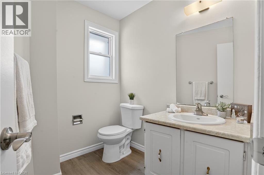 60 ELMSDALE Drive Unit# 66 thumbnail 17