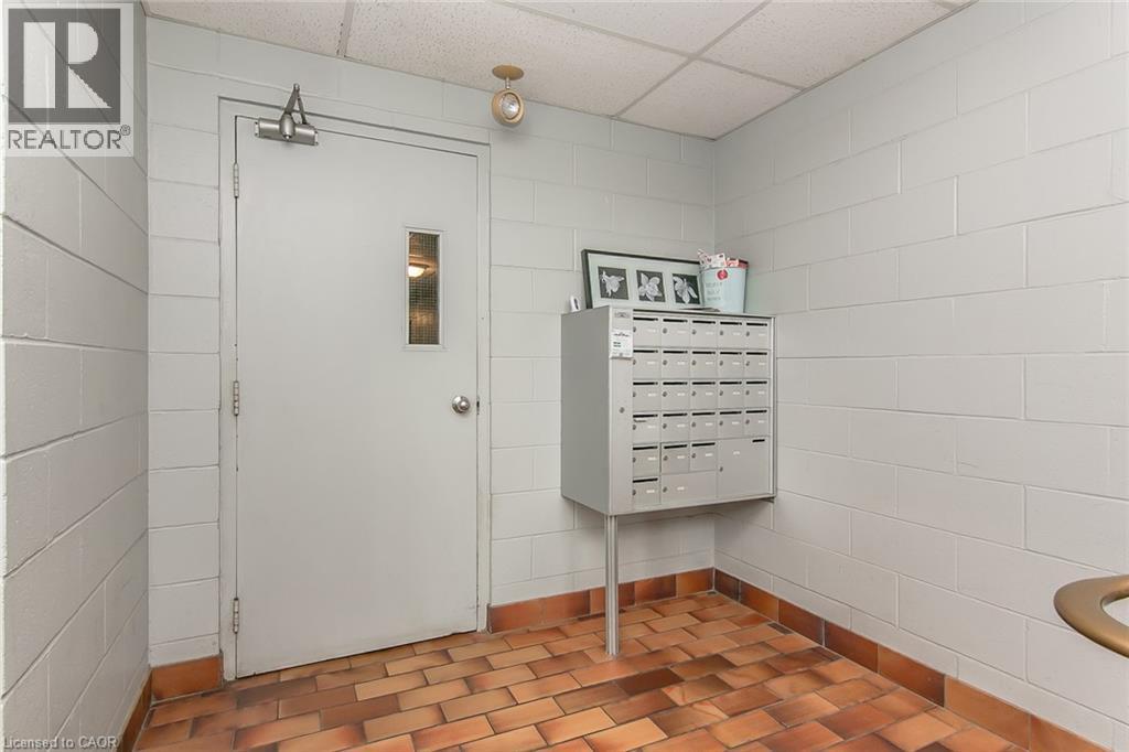 4 AVALON Place Unit# 308 thumbnail 5