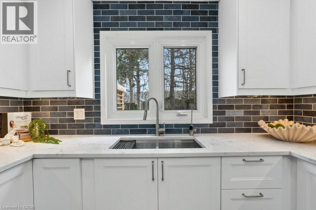 54 DEERWOOD Crescent thumbnail 17