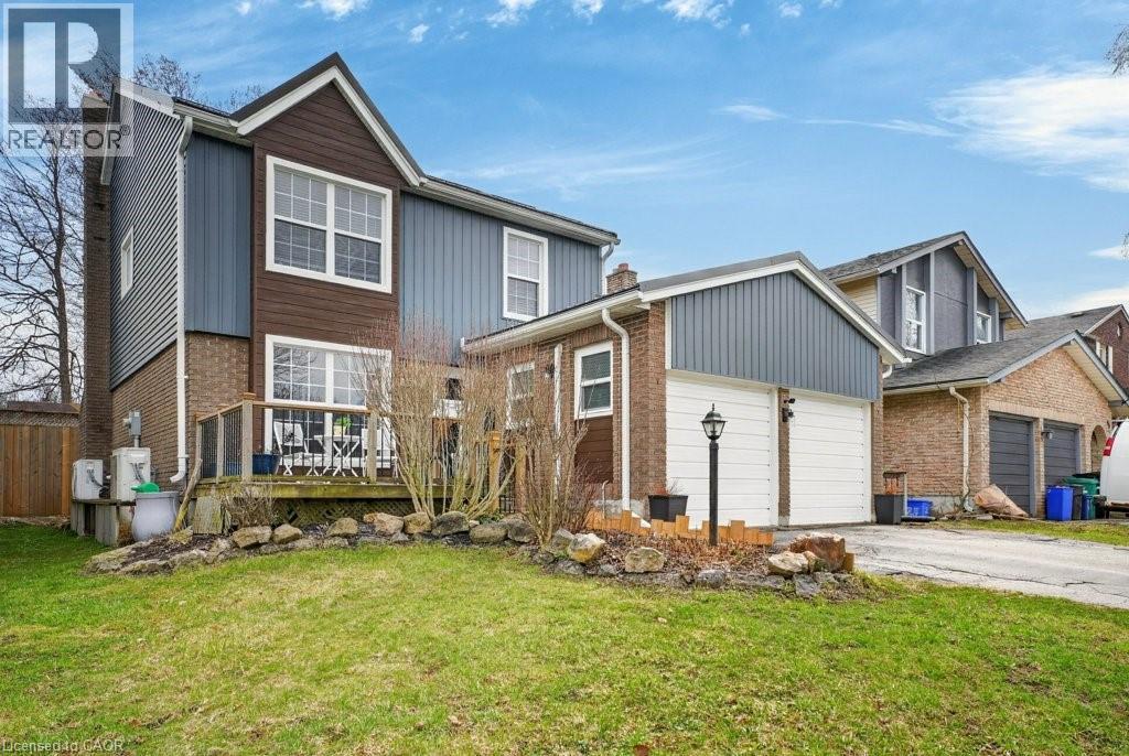 54 DEERWOOD Crescent thumbnail 2