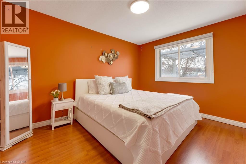 72 ST JEROME Crescent thumbnail 19