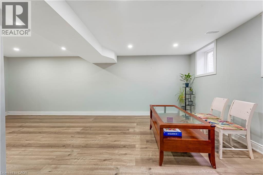 72 ST JEROME Crescent thumbnail 24