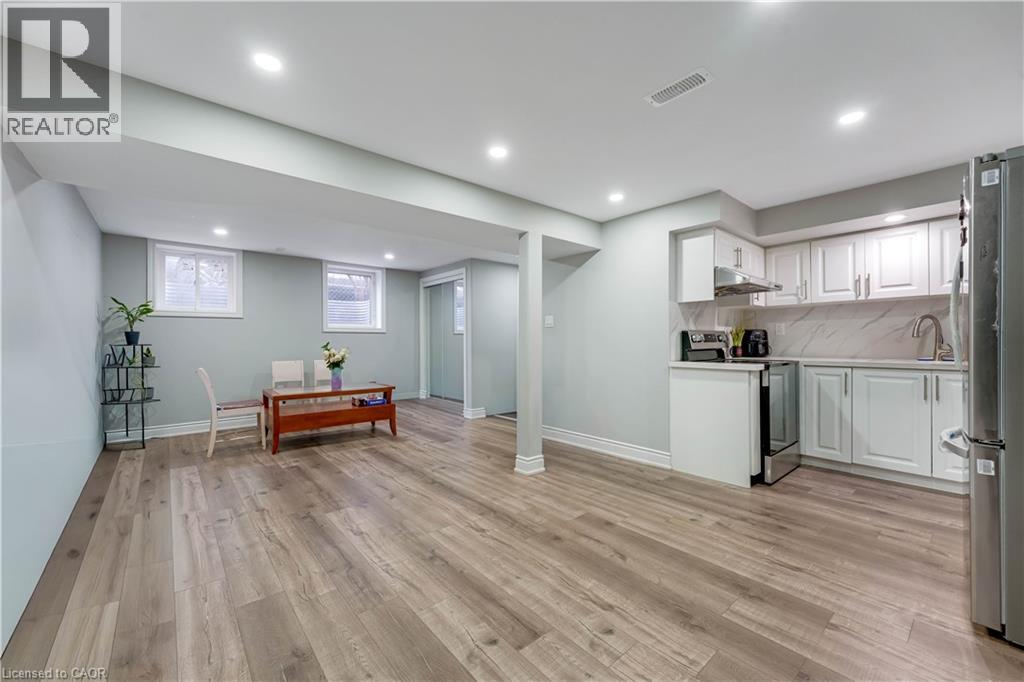 72 ST JEROME Crescent thumbnail 26