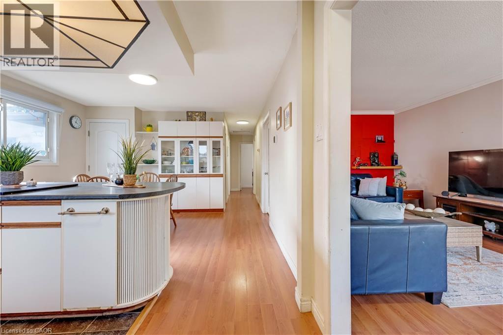 72 ST JEROME Crescent thumbnail 3