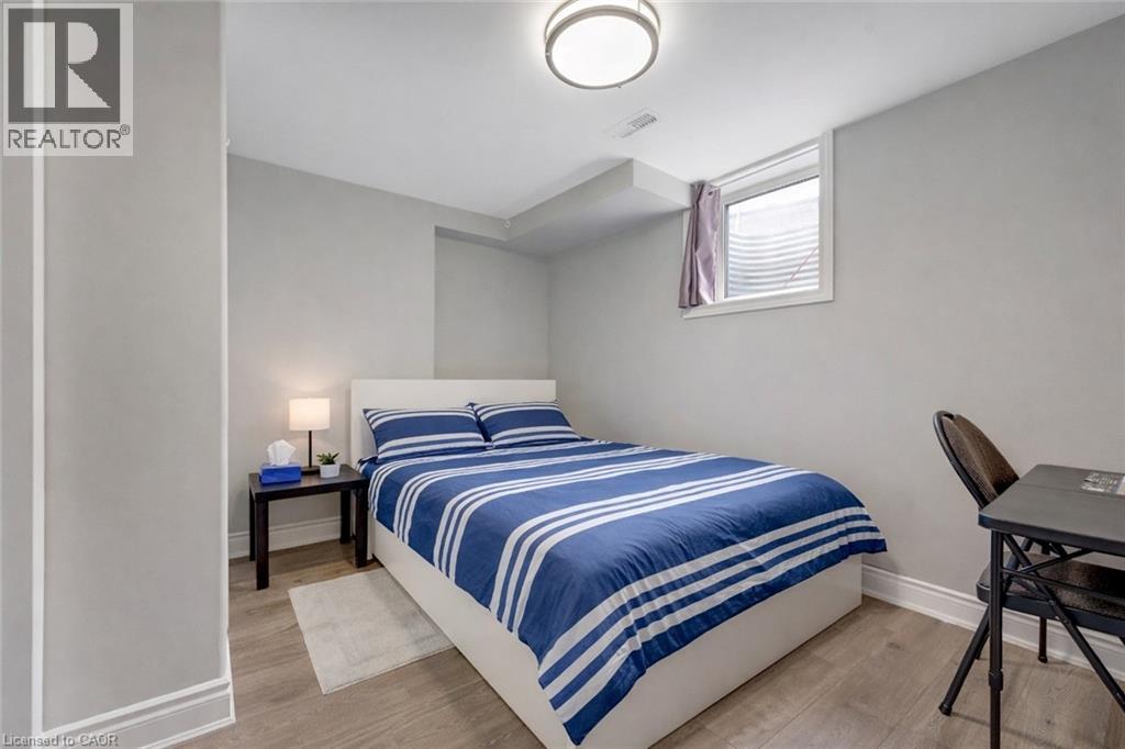 72 ST JEROME Crescent thumbnail 32