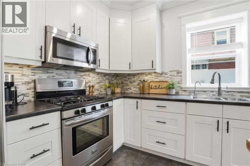 742 VINE Street thumbnail 13