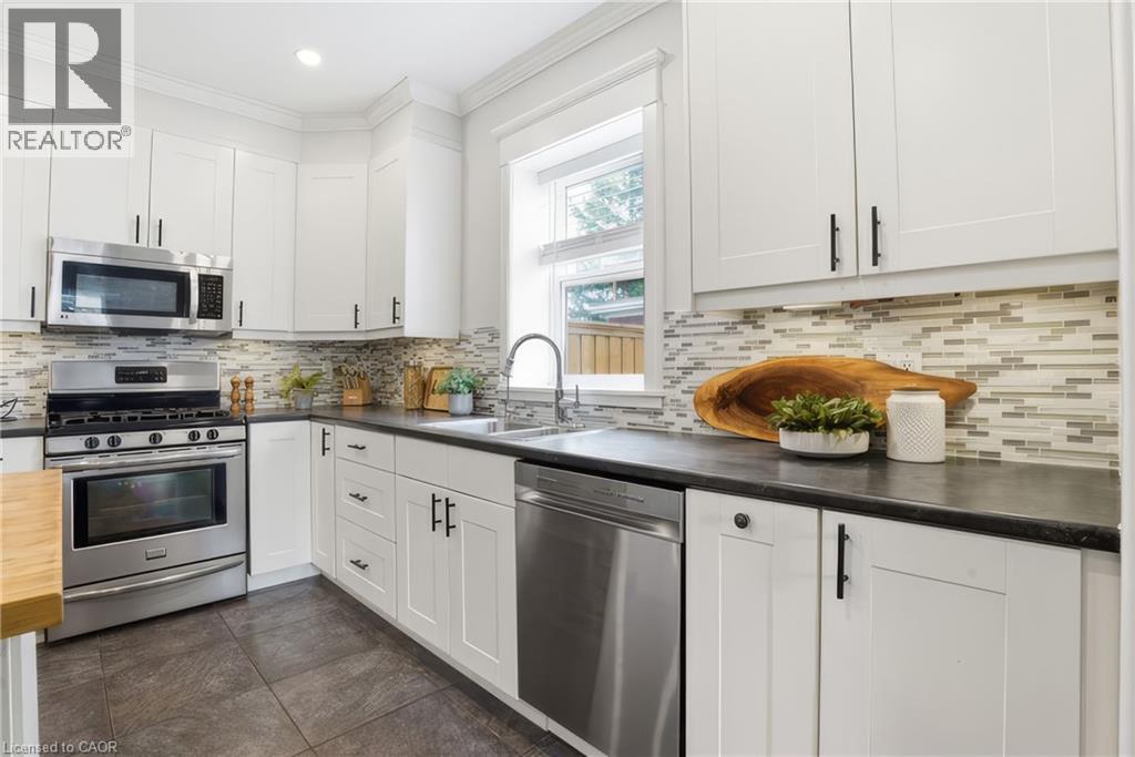 742 VINE Street thumbnail 12