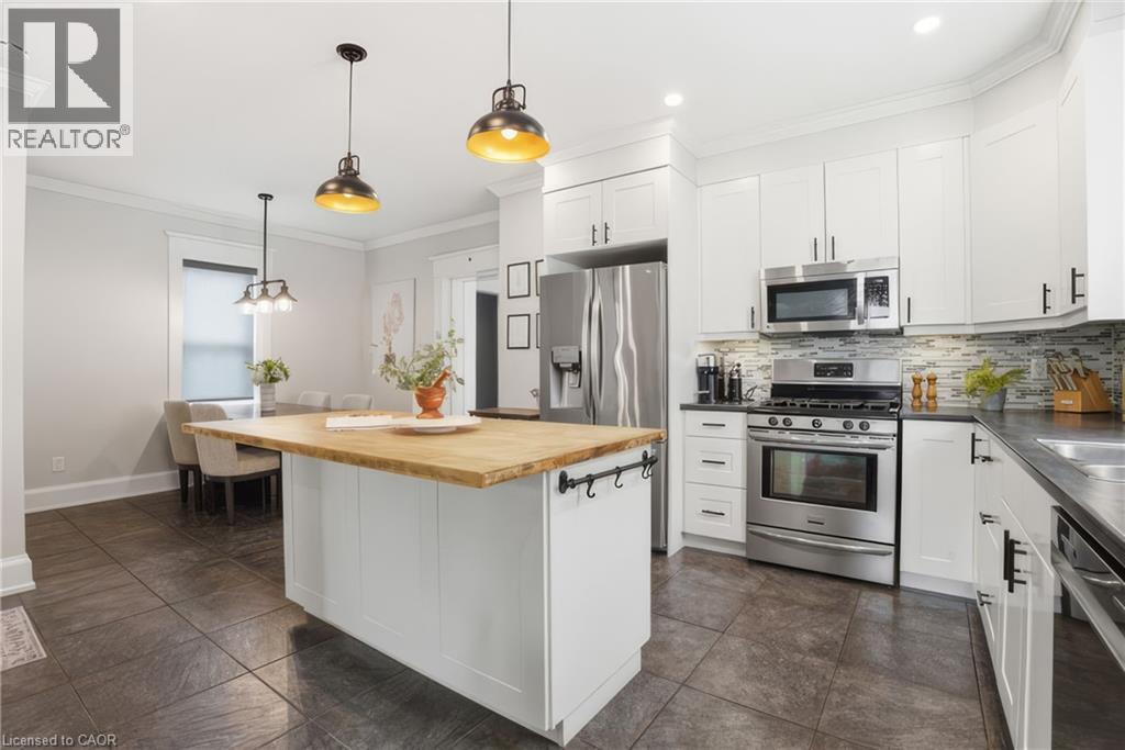 742 VINE Street thumbnail 10