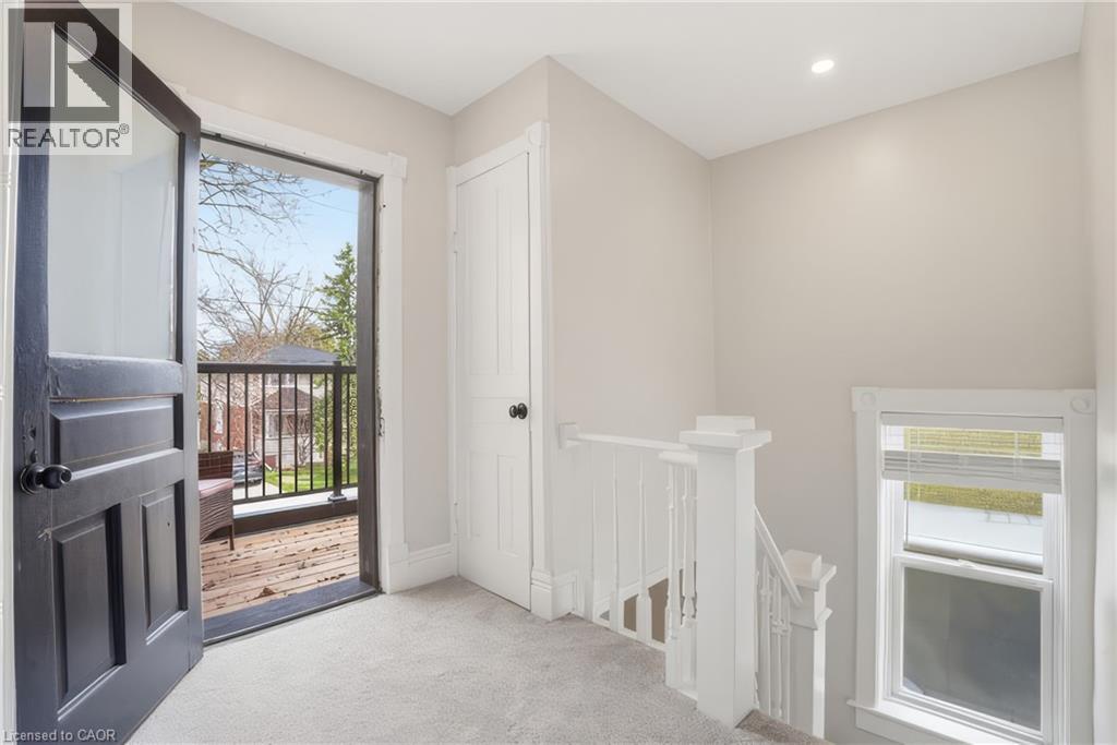 742 VINE Street thumbnail 25