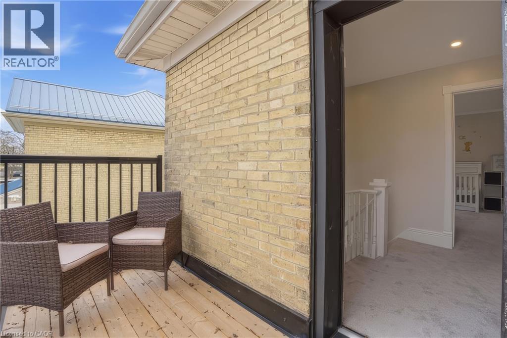 742 VINE Street thumbnail 27