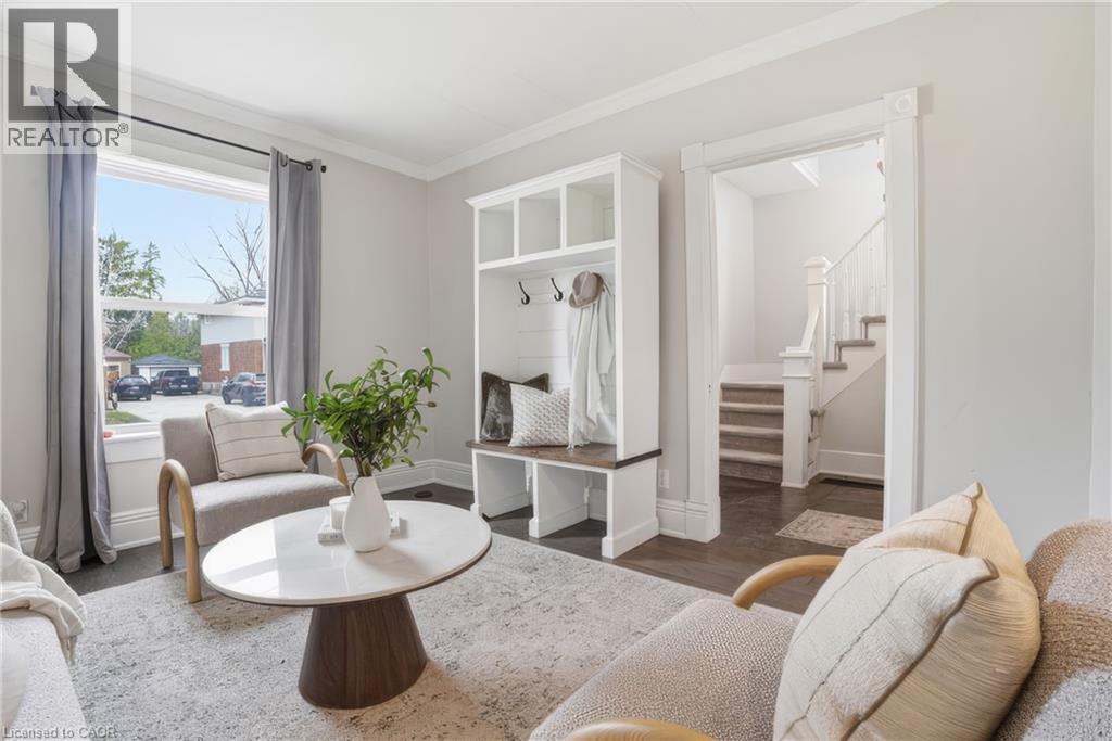 742 VINE Street thumbnail 4