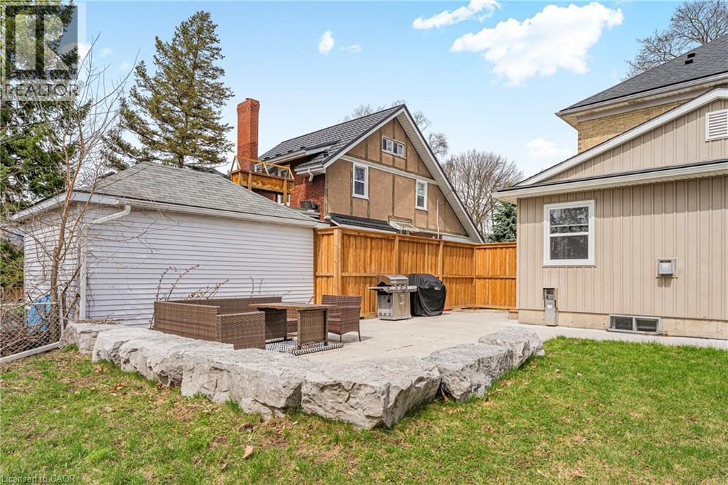 742 VINE Street thumbnail 37