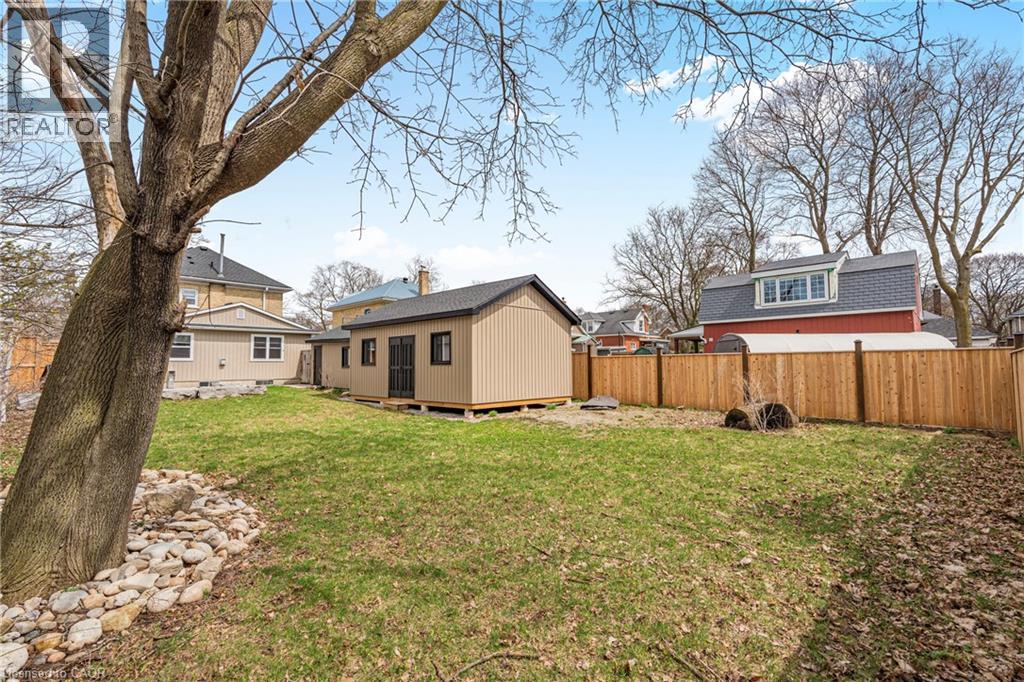 742 VINE Street thumbnail 39