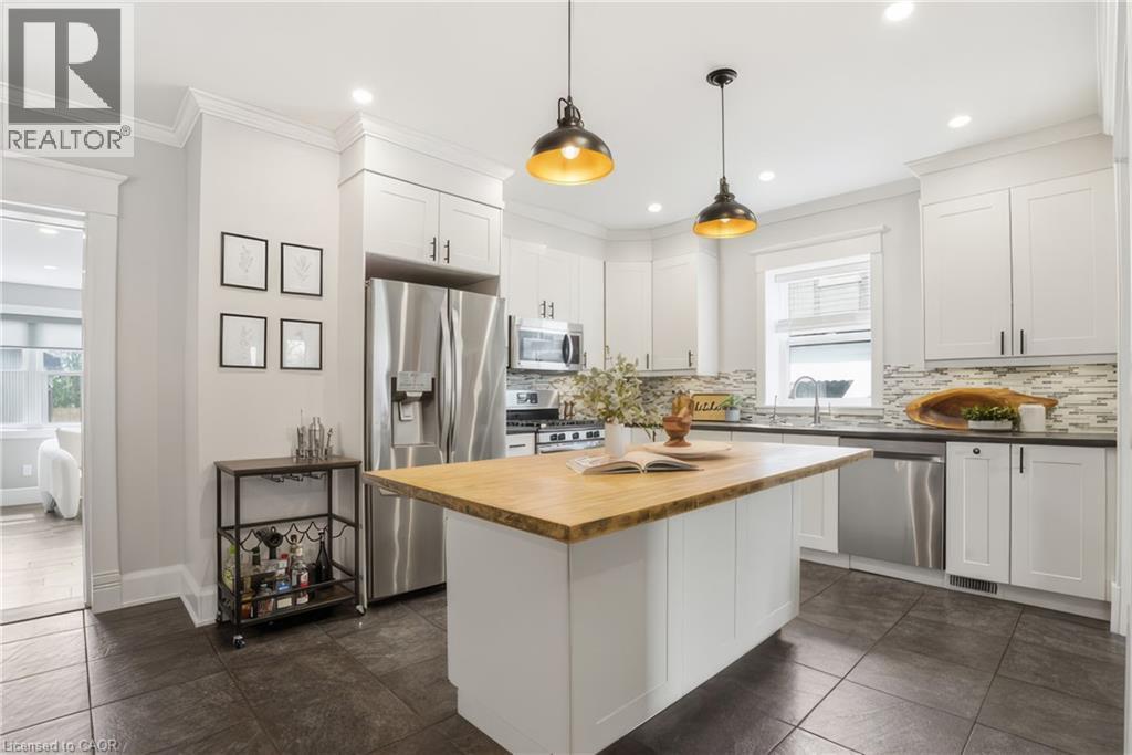 742 VINE Street thumbnail 8