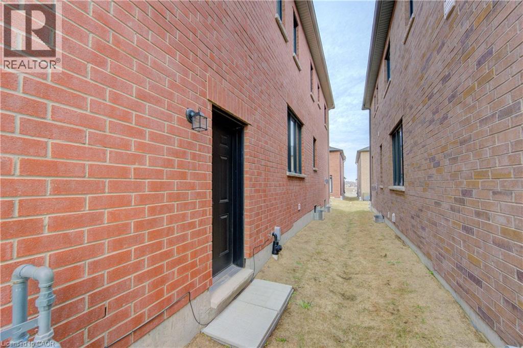 39 GUERNSEY Drive thumbnail 40