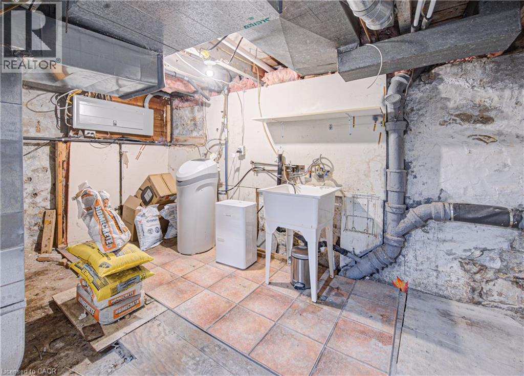 18 KAY Street thumbnail 44