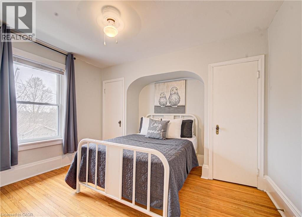 18 KAY Street thumbnail 37