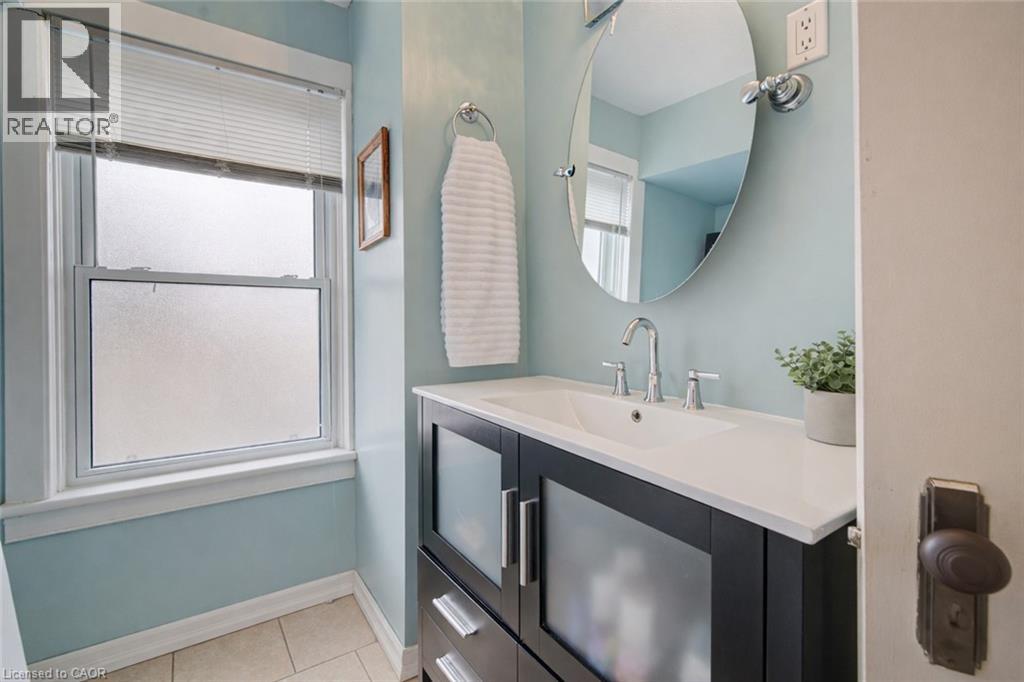 18 KAY Street thumbnail 39