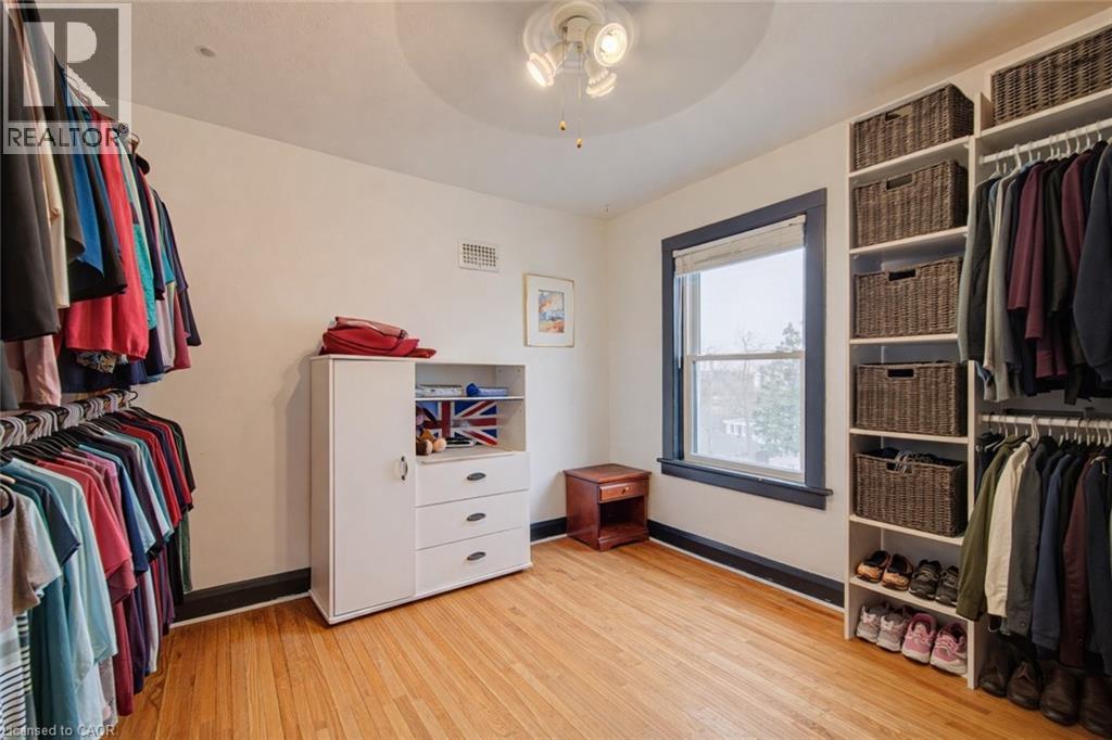 18 KAY Street thumbnail 36