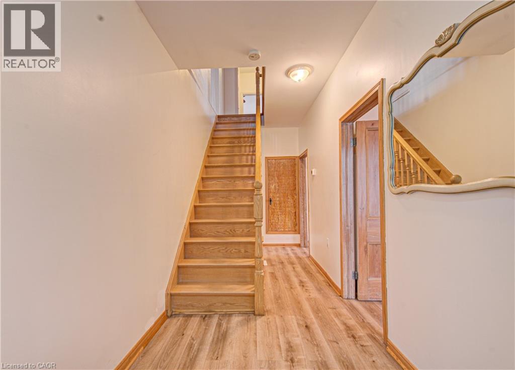 18 KAY Street thumbnail 15