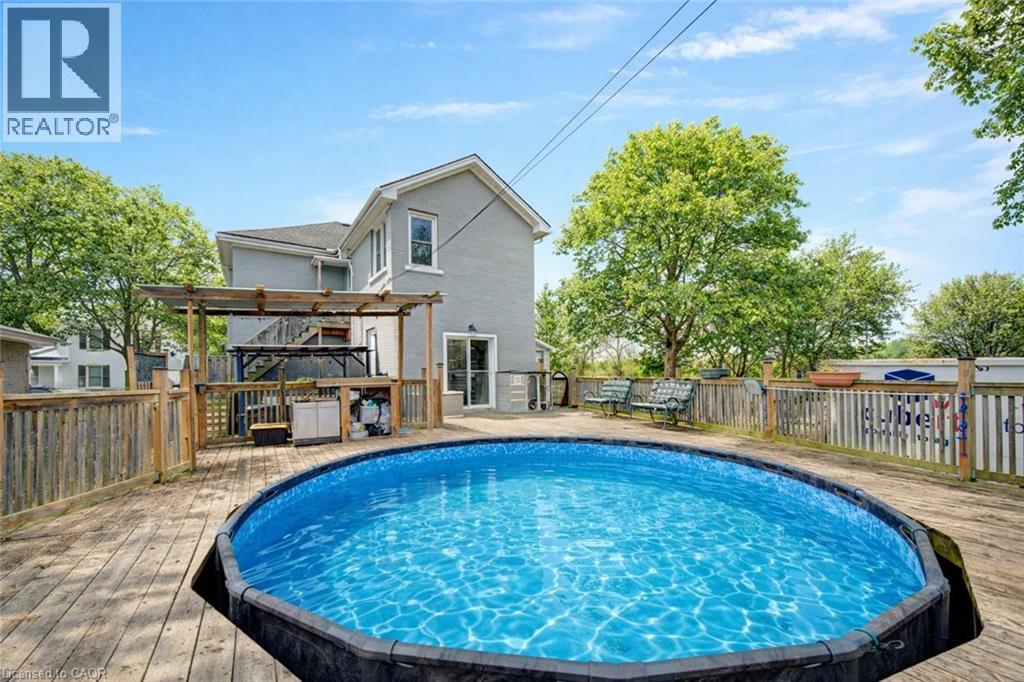 18 KAY Street thumbnail 2