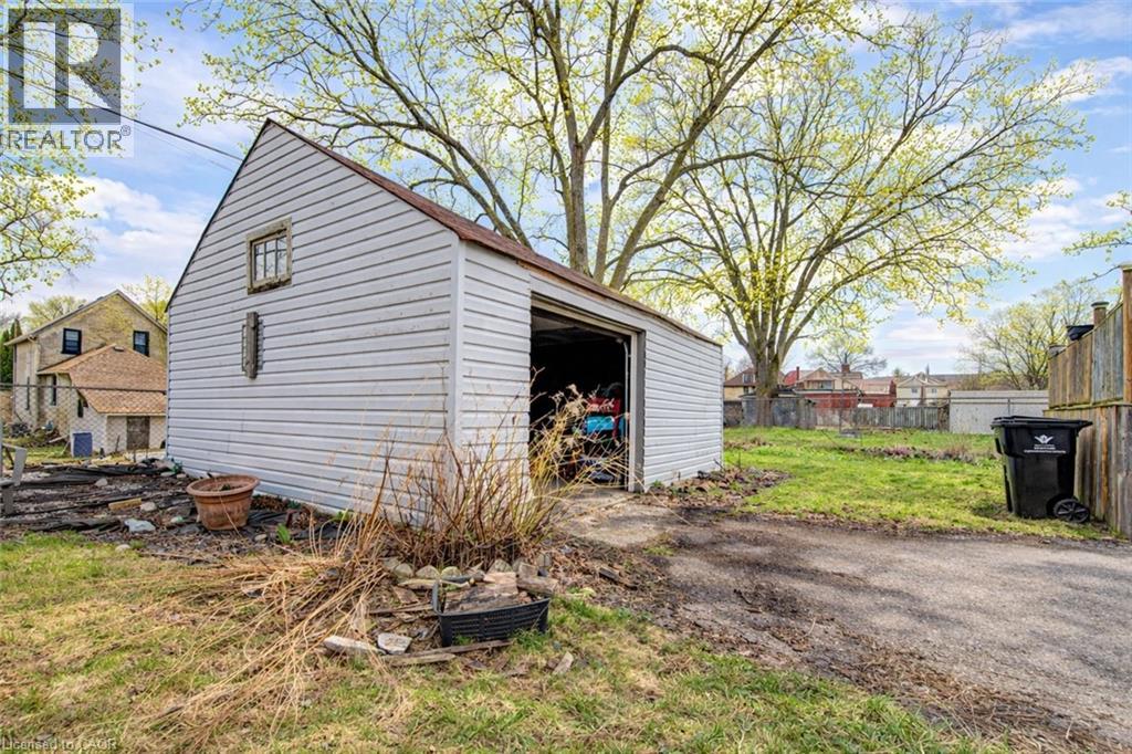 18 KAY Street thumbnail 9