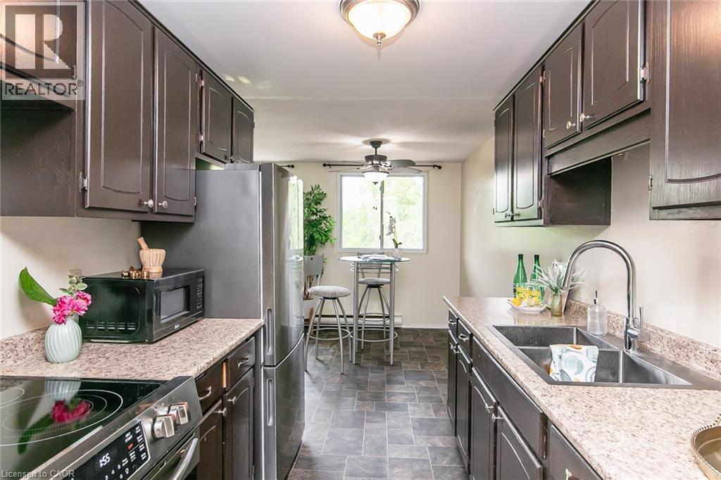 30 AVALON Place Unit# 203 thumbnail 23