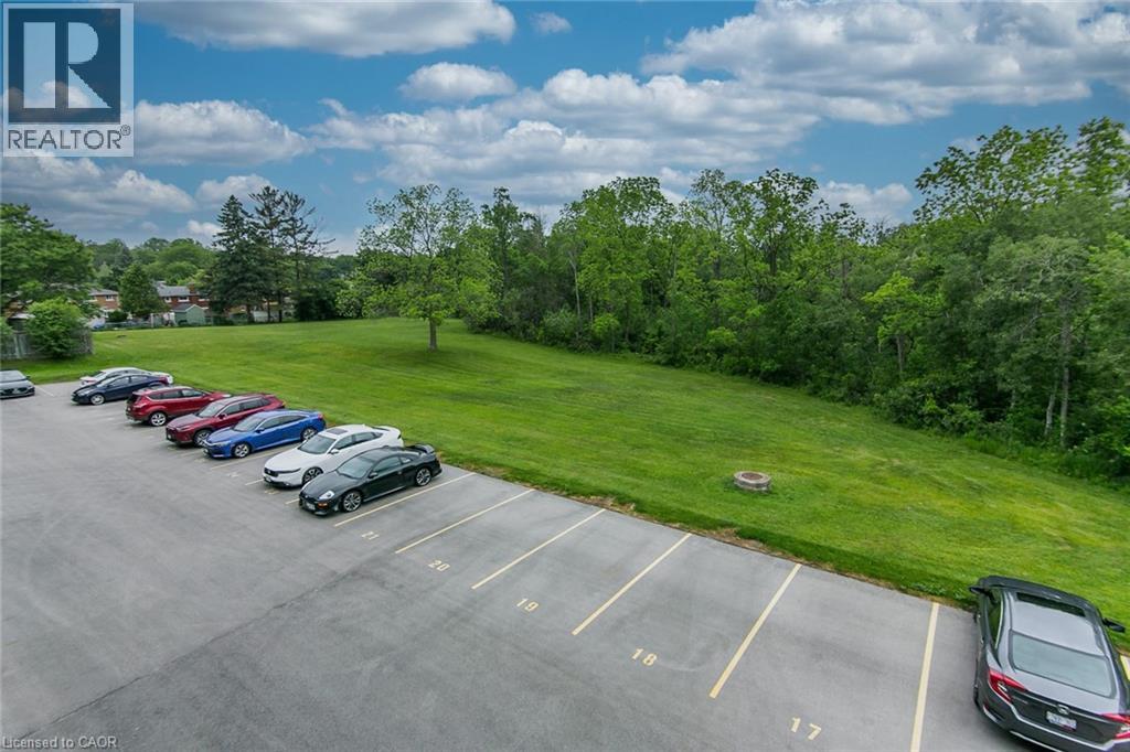 30 AVALON Place Unit# 203 thumbnail 45