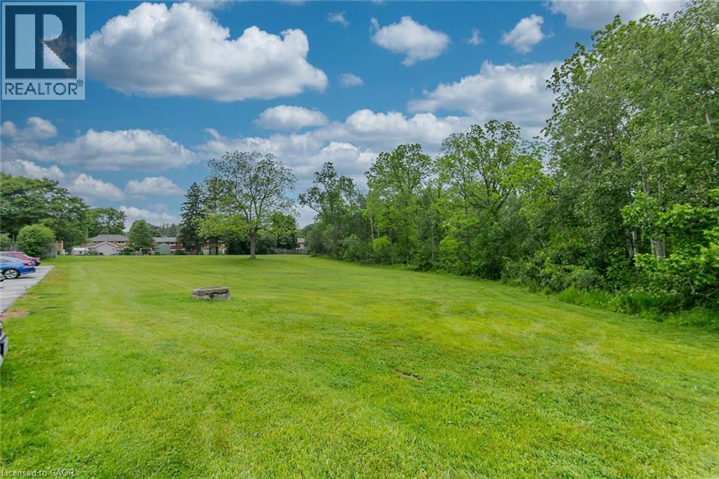 30 AVALON Place Unit# 203 thumbnail 47