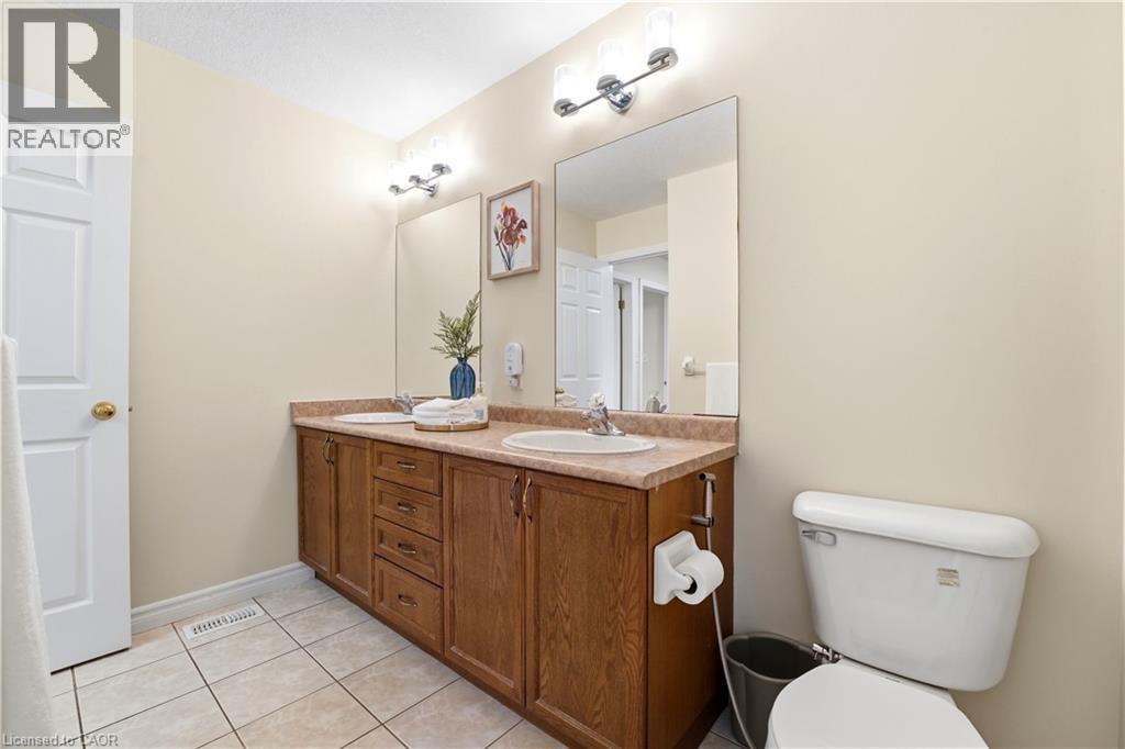 87 RALGREEN Crescent thumbnail 19