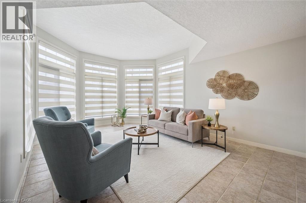 152 GOLF LINKS Drive thumbnail 4