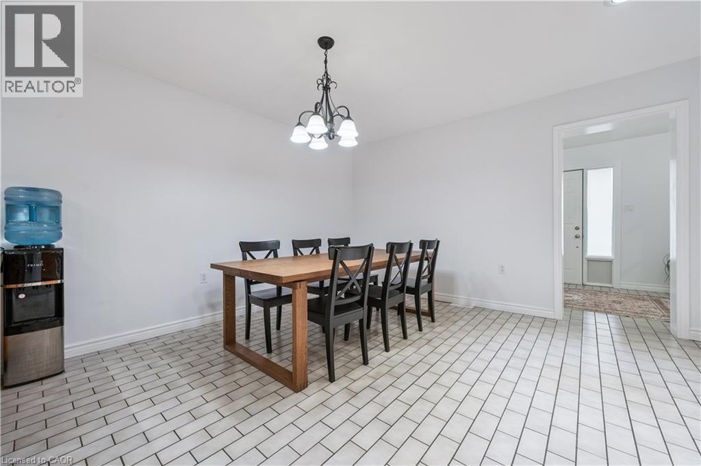 22 CHARLES Street thumbnail 10