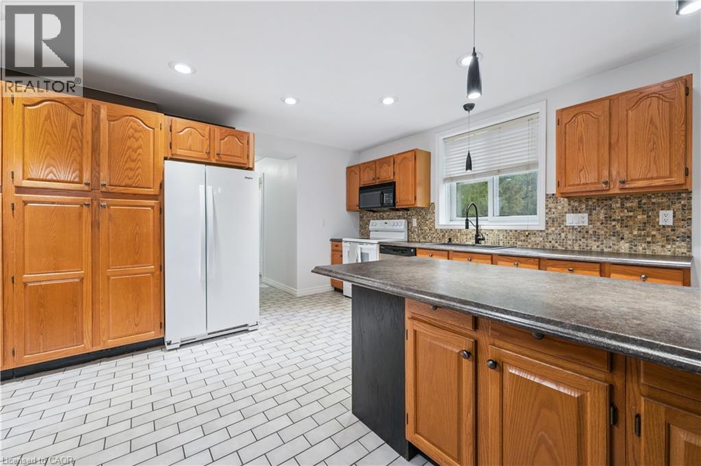 22 CHARLES Street thumbnail 12