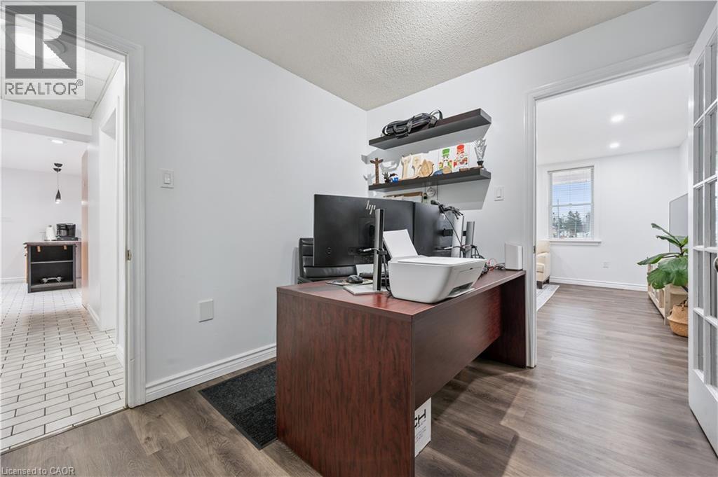 22 CHARLES Street thumbnail 15