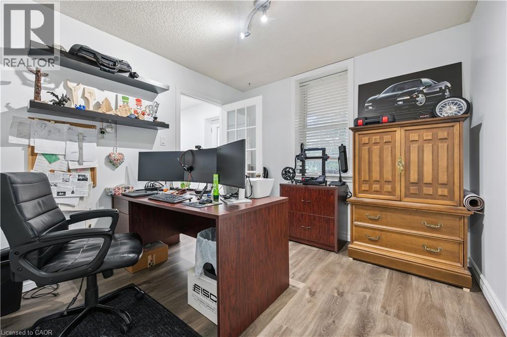 22 CHARLES Street thumbnail 16