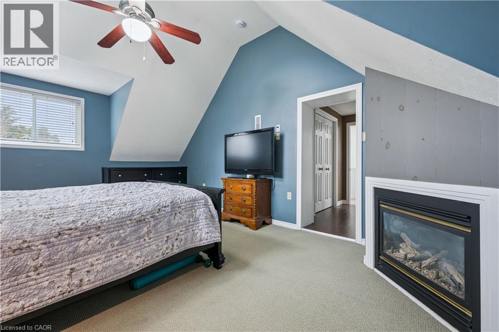 22 CHARLES Street thumbnail 24