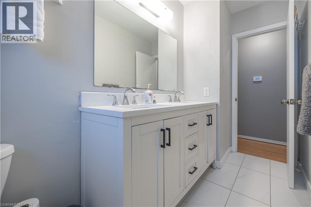 60 AUSTIN Drive thumbnail 10