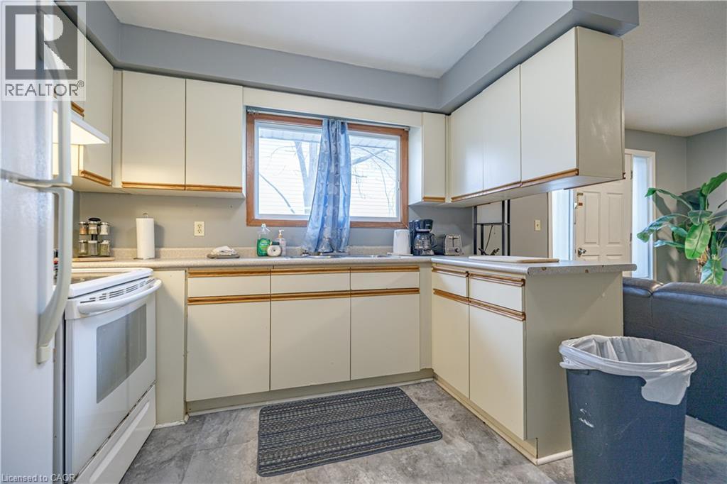 60 AUSTIN Drive thumbnail 4