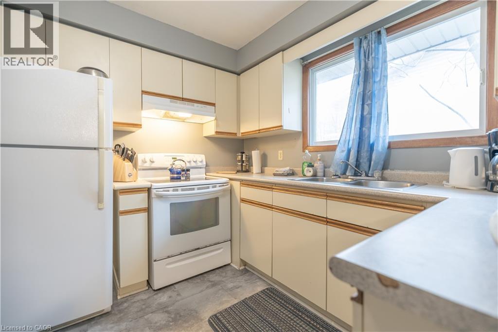 60 AUSTIN Drive thumbnail 5